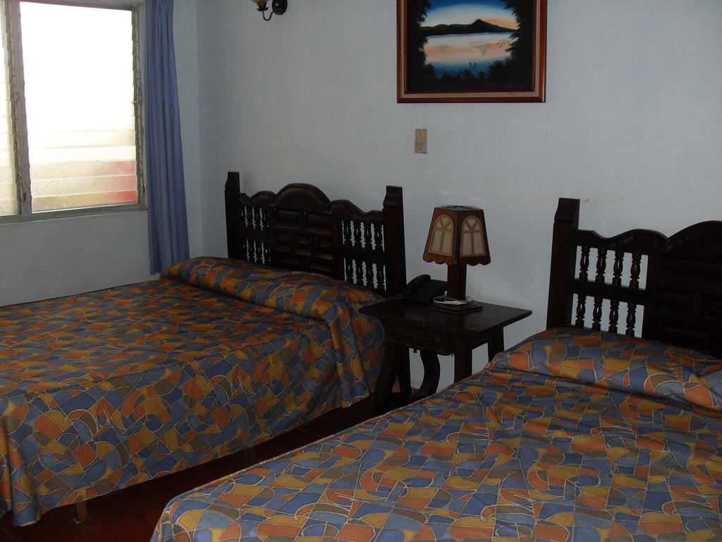 Hotel Posada Koniapan Catemaco Quarto foto