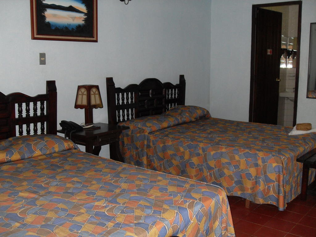Hotel Posada Koniapan Catemaco Quarto foto